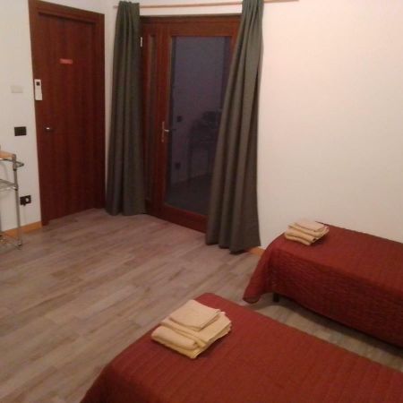 Hotel Al Terminal à Somma Lombardo Extérieur photo
